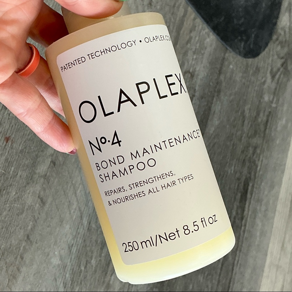 OLAPLEX No.4 Bond Maintenance Shampoo